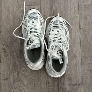 Axel arigato marathon runner low top sneakers